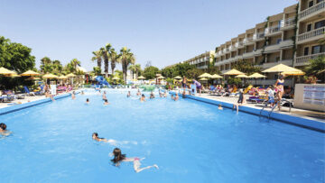 Ρόδος: Αγωγή «μαμούθ» Γάλλων για τον πνιγμό των δύο παιδιών τους σε πισίνα ξενοδοχείου