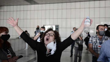 Δίκη Χρυσής Αυγής - Μάγδα Φύσσα: «Ο Παύλος τα κατάφερε... Γιε μου!»