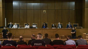 Δικηγόρος οικογένειας Φύσσα (ΘΕΜΑ 104,6): Οι Χρυσαυγίτες ήταν βέβαιοι ότι θα αθωωθούν και δεν είχαν ετοιμάσει ελαφρυντικά