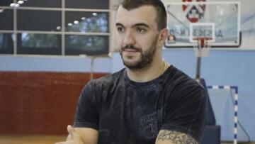 Περιβάλλον Πέκοβιτς: «Νοσηλεύεται, αλλά είναι σταθερή η κατάστασή του»