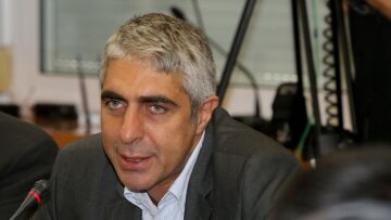 Γιώργος Τσίπρας (ΘΕΜΑ 104,6): «Δεν έπρεπε να υπάρχουν 15 υπογραφές» για τον Κουφοντίνα