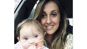 Η τιτάνια «μάχη» μιας μητέρας μωρού 16 μηνών με λευχαιμία εν μέσω της πανδημίας