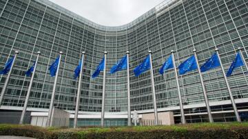 Η Κομισιόν «βάζει χέρι» στη Λευκωσία για τα «χρυσά διαβατήρια»