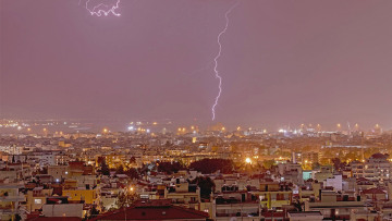 Καιρός - Έκτακτο δελτίο καιρού: Καταιγίδες και χαλάζι από το βράδυ - Χάρτες με τις περιοχές