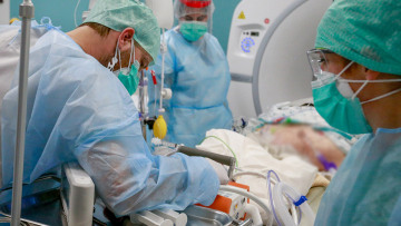 Κορωνοϊός:  Αρνητικό ρεκόρ με 26 νέους θανάτους σήμερα