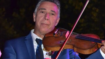 Ζήσης Κασιάρας: Πέθανε από κορωνοϊό ο βιολιστής διάσημων τραγουδιστών