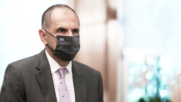 Γεραπετρίτης στο podcast του ΘΕΜΑ 104,6: «Κόκκινη γραμμή» το απόλυτο δικαίωμά μας να επεκτείνουμε τα χωρικά ύδατα στα 12 μίλια