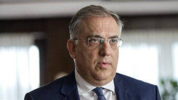 Θεοδωρικάκος: Τον Νοέμβριο θα είναι έτοιμη η πλατφόρμα εγγραφής των Ελλήνων εκλογέων του εξωτερικού