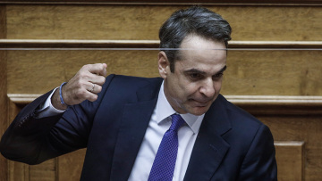 Μητσοτάκης προς Τσίπρα: Οι διαγραφές χρεών που καταγγέλετε έγιναν επί των ημερών σας - Καταστρέψατε τις τράπεζες