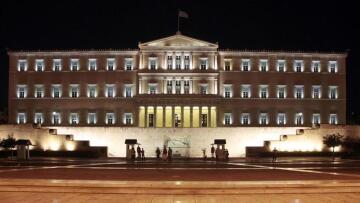 Δείτε τους δρόμους πριν και μετά την απαγόρευση κυκλοφορίας...