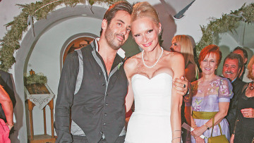 Πάνος Καλλίτσης - Έλενα Χριστοπούλου: Ο πόλεμος της τρίχας - Από τον γάμο, στο διαζύγιο και τα εξώδικα 