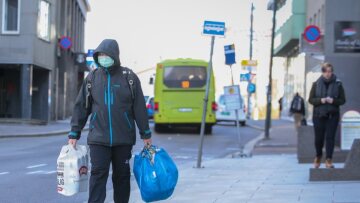  Νορβηγία: Το Όσλο επιβάλλει τη μάσκα και απαγορεύει τις κοινωνικές επαφές