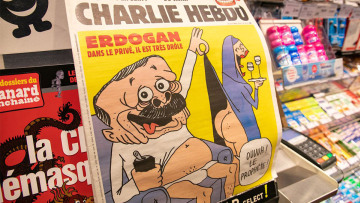 Στο «κόκκινο» η διαμάχη Ερντογάν-Μακρόν με φόντο την «κατρακύλα» της τουρκικής λίρας