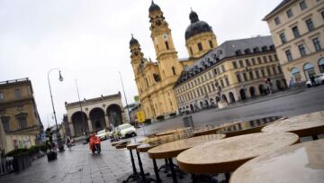 Κορωνοϊός: Πώς μπορούμε να αποφύγουμε το lockdown - Τι προτείνουν Γερμανοί ειδικοί 