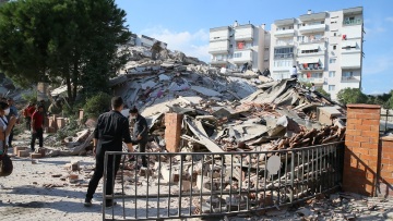 Σεισμός στην Τουρκία: Στους 92 οι νεκροί στη Σμύρνη