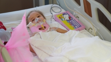 Σεισμός στη Σμύρνη: Η συγκλονιστική ιστορία διάσωσης της 3χρονης Ελίφ που έγινε σύμβολο ελπίδας - Βίντεο