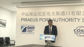 Cosco για Πειραιά: Στόχος τα 11 εκατ. «κουτιά» αν εγκριθεί η προβλήτα IV