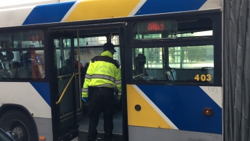 Lockdown: Μπλόκα παντού για τα μέτρα - Τι λένε οι ειδικοί για το «ακορντεόν» 