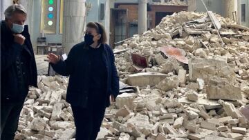 Λίνα Μενδώνη: Αναστρέψιμες οι ζημιές από τον σεισμό της Σάμου σε μουσεία και αρχαιολογικούς χώρους 