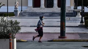 Πότε το 13033 μπορεί να «αρνηθεί» την έξοδο - Την Κυριακή έστειλαν 1 εκατ. SMS για άθληση μετά τις 21:00