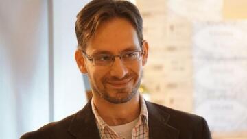 Πέθανε ο ποιητής Δημήτρης Ελευθεράκης