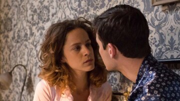 Άγριες Μέλισσες: Η Ασημίνα θα απατήσει τον Νικηφόρο;