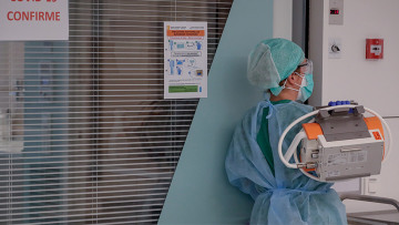 Κορωνοϊός - Σοκ στη Νάπολη: Ασθενής πέθανε μέσα σε τουαλέτα νοσοκομείου