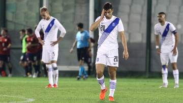 Εθνική Ελπίδων, Ελλάδα - Τσεχία 0-2: Κόκκινη κάρτα, ανύπαρκτο πέναλτι και αντίο πρόκριση