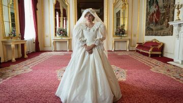 The Crown: Σήμερα η πρεμιέρα της πολυαναμενόμενης 4ης σεζόν