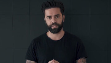 Θοδωρής Μαραντίνης: «Όταν χωρίζουν οι γονείς, να μη νιώθουν τα παιδιά ότι και αυτά χωρίζουν»