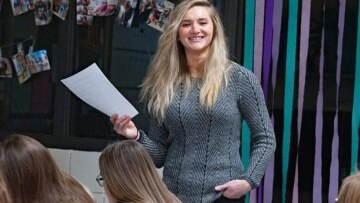 «Ψυχολογικό τραύμα θόλωσε την κρίση μου» είπε 30χρονη δασκάλα που ασέλγησε σε 16χρονο 