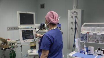 Ιδιωτικοί γιατροί θα απασχοληθούν στο ΕΣΥ στη μάχη κατά του κορωνοϊού