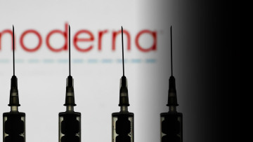 Κορωνοϊός - Moderna: «Η παράταση στις διαπραγματεύσεις με την ΕΕ θα καθυστερήσει τις παραδόσεις»