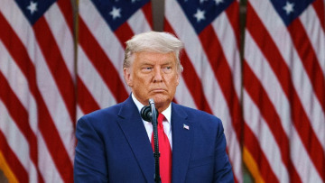 Νέο παραλήρημα Τραμπ στο Twitter: «Δεν θα τους αφήσουμε να μας κλέψουν τις εκλογές»