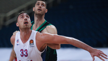 Μιλουτίνοφ: «Τα καλύτερα χρόνια της ζωής μου στον Ολυμπιακό»