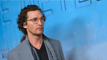 Μάθιου ΜακΚόναχι: Τα «Πράσινα Φανάρια» της ζωής του και η αυθόρμητη μητέρα του