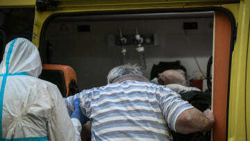 Ασβεστοχώρι: Κατατέθηκε η πρώτη μήνυση για το γηροκομείο όπου έσβησαν 24 άνθρωποι από Covid-19