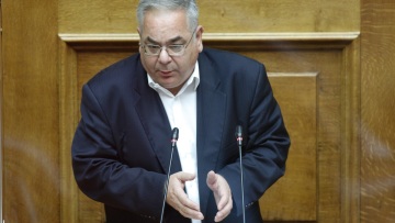 Βουλή: Προσωρινή απαλλαγή από τα καθήκοντά του ζητά ο Γιώργος Λαμπρούλης για να ενισχύσει το νοσοκομείο Λάρισας