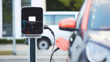 Καραμανλής: Σε τέσσερις πυλώνες θα στηριχθεί το σχέδιο για την ανάπτυξη της ηλεκτροκίνησης