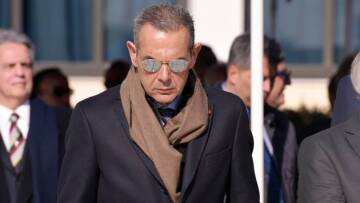 Καμμένος κατά Ιερώνυμου γιατί έλαβε ειδική θεραπεία... από την Αμερική 