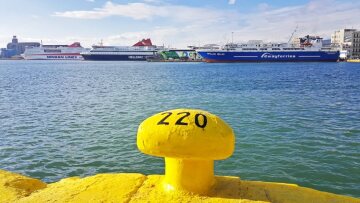 Δεμένα αύριο τα πλοία - 24ωρη απεργία από την Πανελλήνια Ναυτική Ομοσπονδία