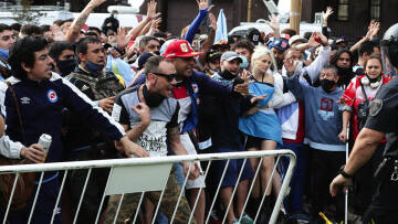 Ντιέγκο Μαραντόνα: Το «αντίο» της Αργεντινής - Δείτε live εικόνα 