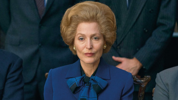 Τζίλιαν Αντερσον: Τo αληθινό πρόσωπο της «Θάτσερ»