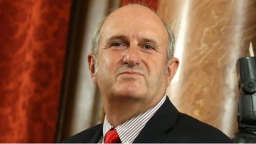 Σκόπια: Ο Βλάντο Μπουτσκόφσκι αναλαμβάνει να «σβήσει τη φωτιά» με τη Βουλγαρία