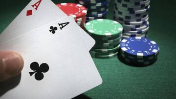 Κρήτη: Έπαιζαν χαρτιά εν μέσω καραντίνας - Επτά συλλήψεις 