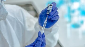 Κορωνοϊός – ΗΠΑ: Έως και 100 εκατομμύρια Αμερικανοί θα μπορούσαν να εμβολιαστούν μέχρι τέλος Φεβρουαρίου