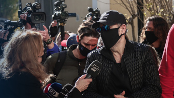 Νότης Σφακιανάκης: Εξηγήσεις στο αυτόφωρο αναμένεται να δώσει σήμερα ο τραγουδιστής