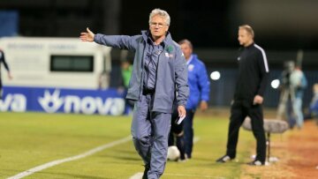 Μπόλονι: «Οδηγός το δεύτερο ημίχρονο με Ολυμπιακό, νίκη με ΑΕΚ για την ψυχολογία μας»