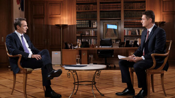 Μητσοτάκης: Έπρεπε να κλείσουμε τη Θεσσαλονίκη νωρίτερα - Χριστούγεννα με εννέα άτομα το πολύ