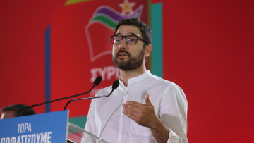 Ηλιόπουλος: «Η ΝΔ ρίχνει την πολιτική αντιπαράθεση στο επίπεδο του βούρκου και της λάσπης»